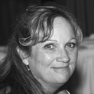 Meet your Posher, Leslie